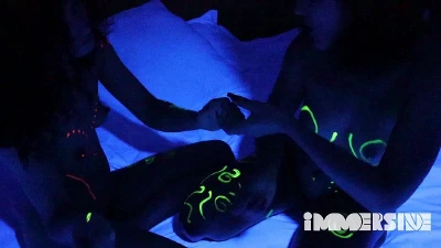 Cover for 'Lesbians! Painting Bodies And Fucking The Girl Of My Dreams'